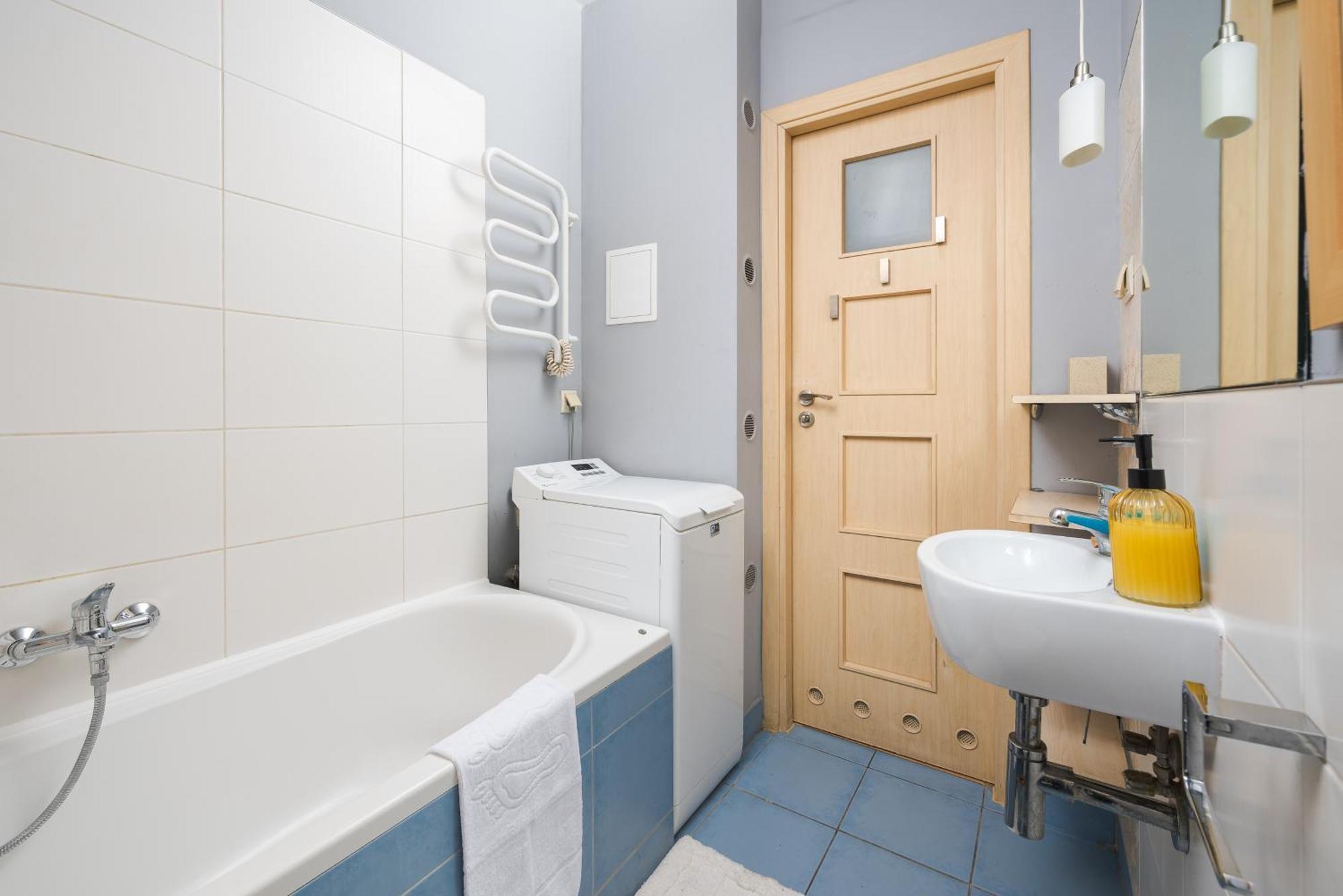 Stay With Friends In Warsaw Apartment Bagian luar foto